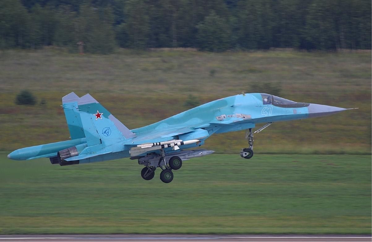 Літак Су-34 перебазували з-під Москви у білоруські Барановичі - 24 Канал