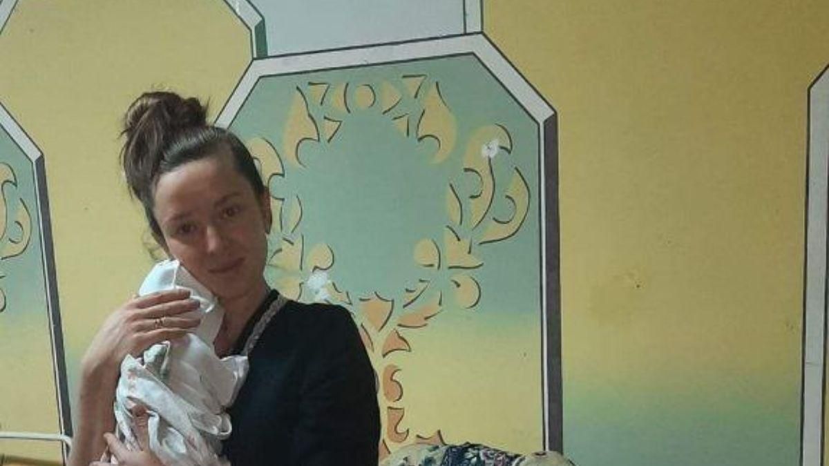 Життя триває: у Маріуполі під звуки бомб народжуються діти - 24 Канал Життя триває: у Маріуполі під звуки бомб народжуються діти - 24 Канал