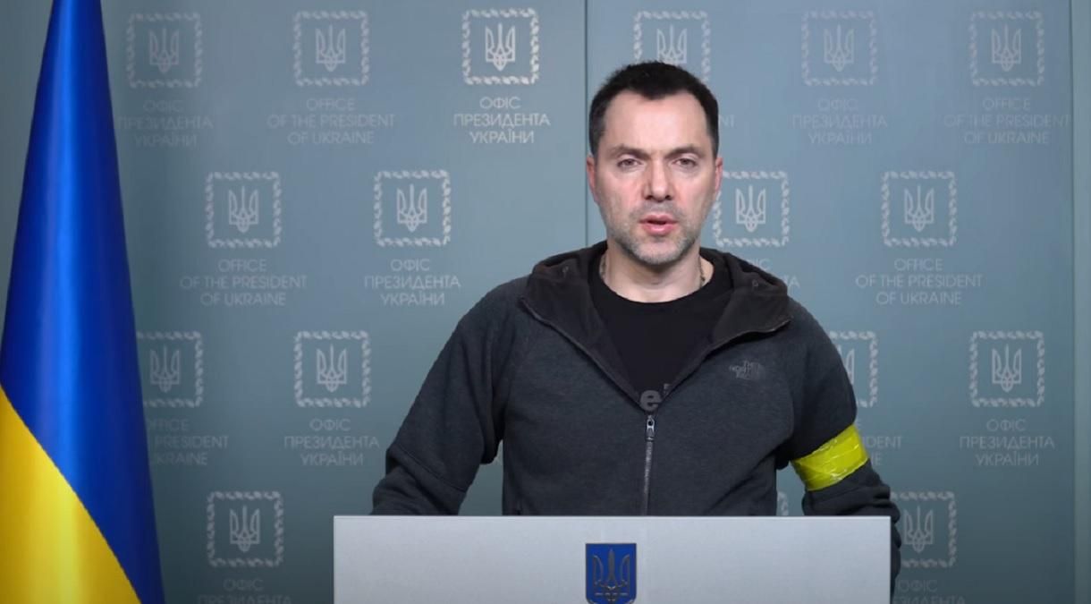 11 російських десантних кораблів вийшли в море і шукають пригод, – Арестович - 24 Канал 11 російських десантних кораблів вийшли в море і шукають пригод, – Арестович - 24 Канал