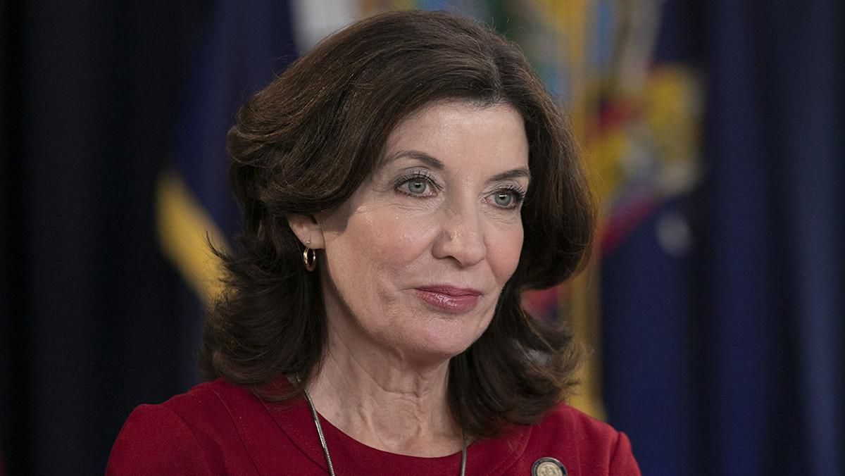 Штат Нью-Йорк запрещает бизнес с Россией и изымает из нее все инвестиции - 24 Канал Штат Нью-Йорк запрещает бизнес с Россией и изымает из нее все инвестиции - 24 Канал