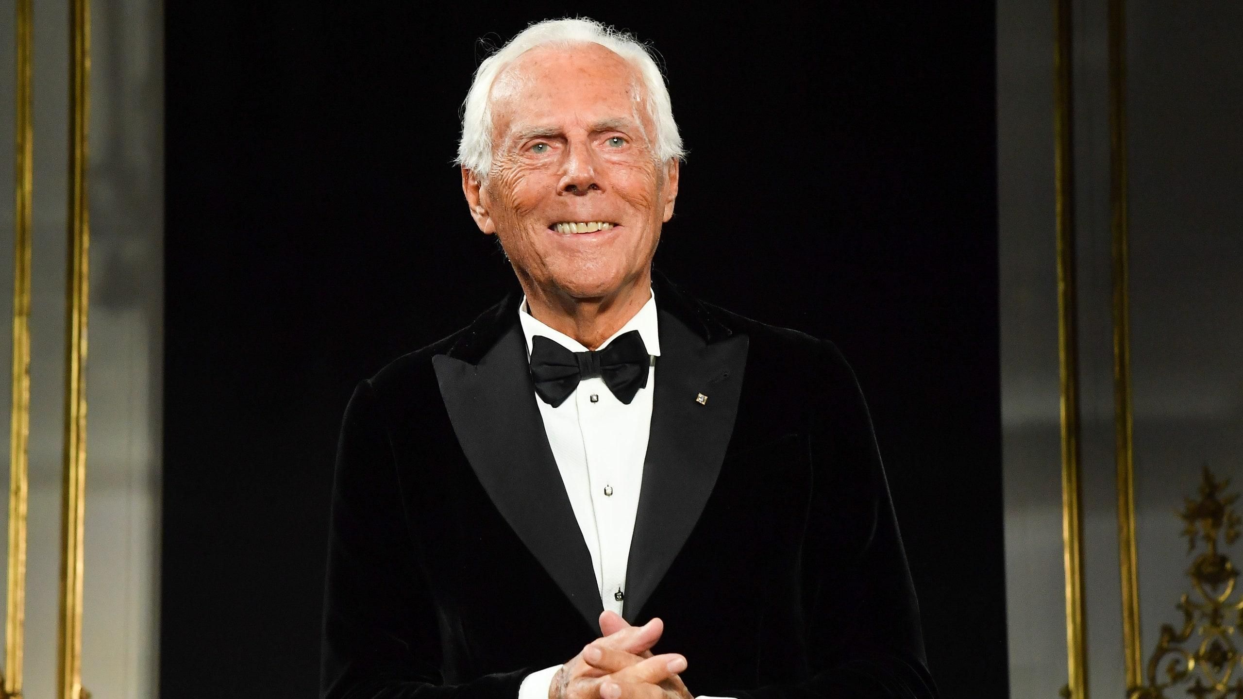 Джорджио Армани поддержал Украину: его показ в Милане прошел в полной тишине - 24 Канал Джорджио Армани поддержал Украину: его показ в Милане прошел в полной тишине - 24 Канал