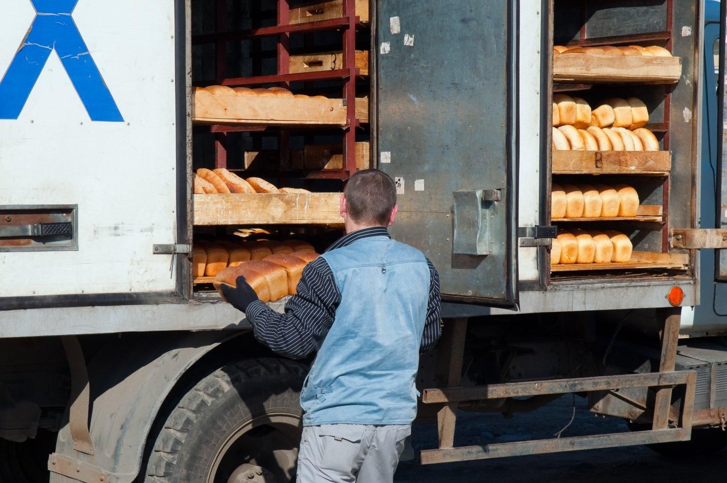 У Харкові шукають водіїв, які на волонтерських засадах возитимуть хліб - Харків