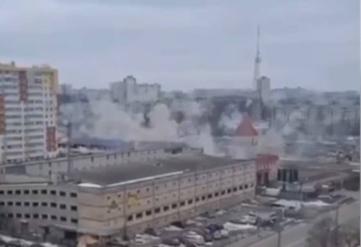 Харків щойно зазнав масованого удару Градами: на місце виїхали швидкі - 24 Канал