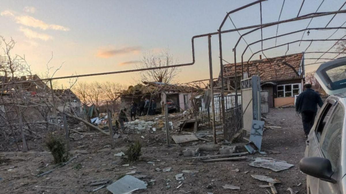 Стоятимемо до кінця: рятувальники показали страшні кадри, чим зараз живе Україна - 24 Канал Стоятимемо до кінця: рятувальники показали страшні кадри, чим зараз живе Україна - 24 Канал