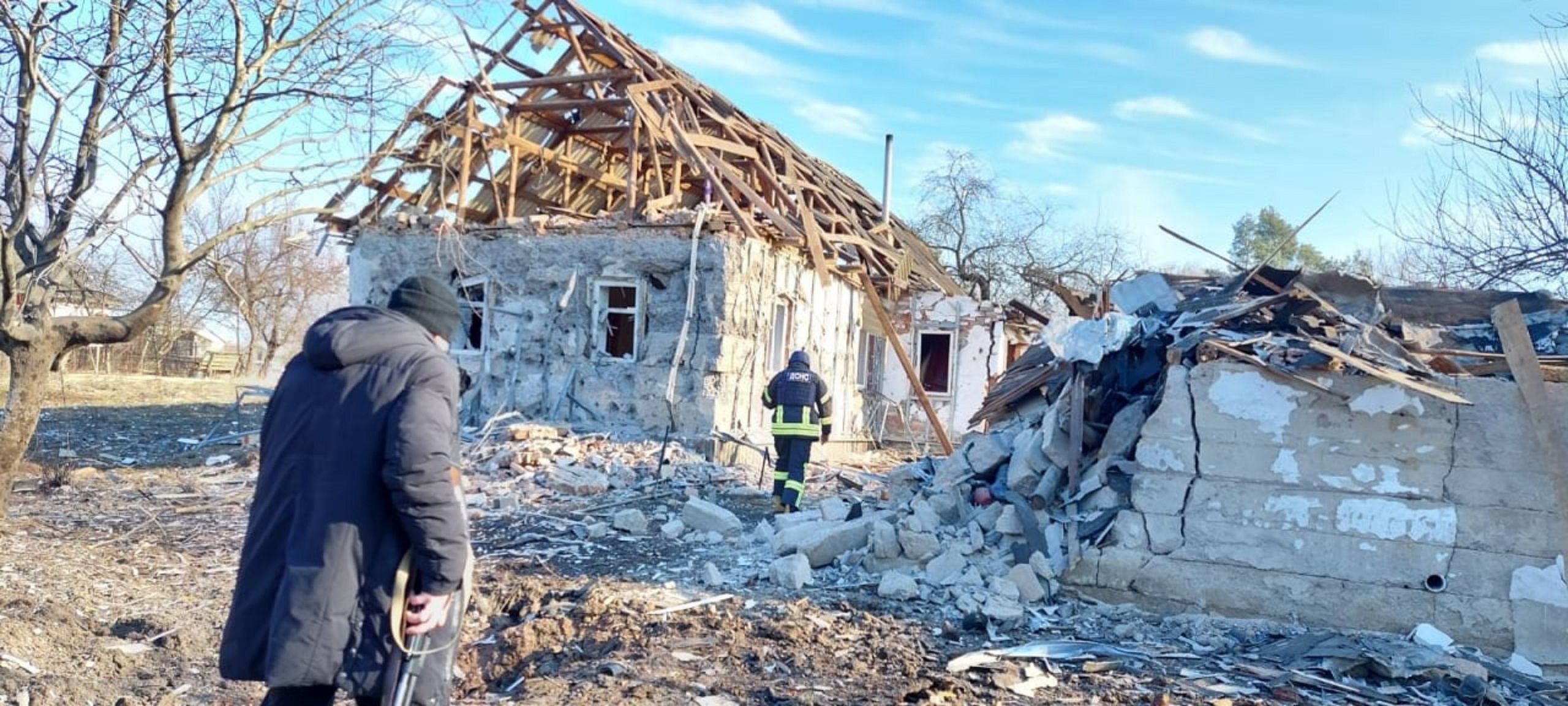 Випалюють наші міста та села, - ДСНС показали моторошні наслідки обстрілів на Чернігівщині - 24 Канал