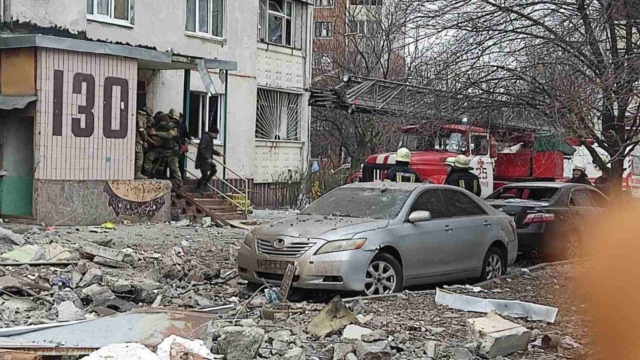 У Харкові внаслідок обстрілу зруйновані дві 16-поверхівки - 24 Канал