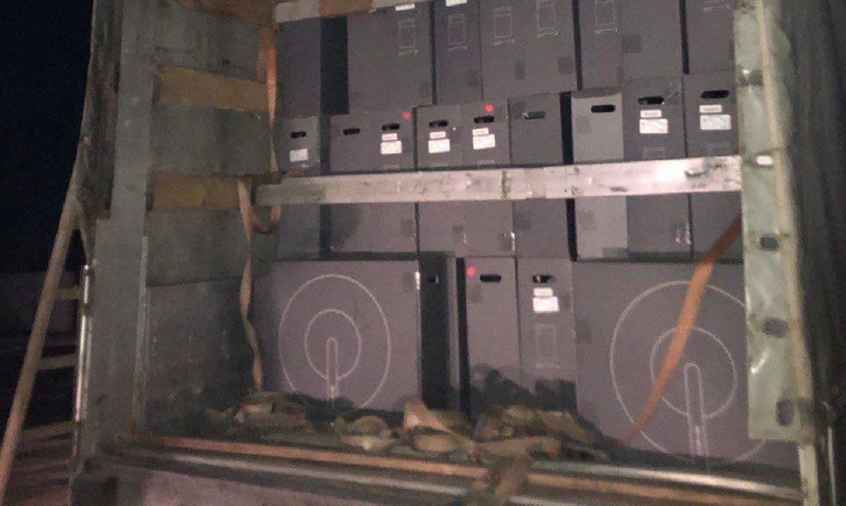 В Україну доставили станції Starlink від Ілона Маска: Федоров опублікував фото - 24 Канал В Україну доставили станції Starlink від Ілона Маска: Федоров опублікував фото - 24 Канал