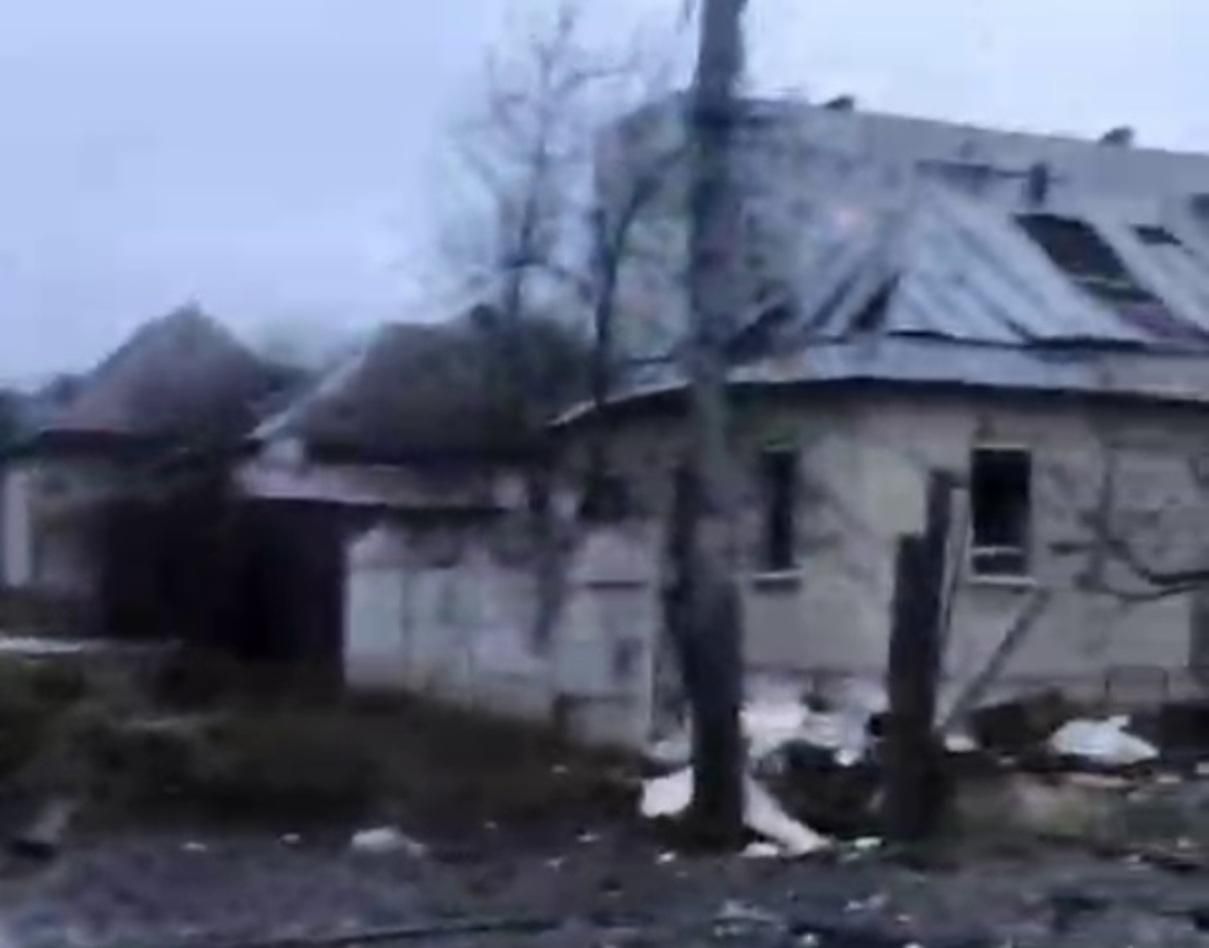 Окупанти перетворили все на руїни: наслідки обстрілів передмістя Харкова - 24 Канал