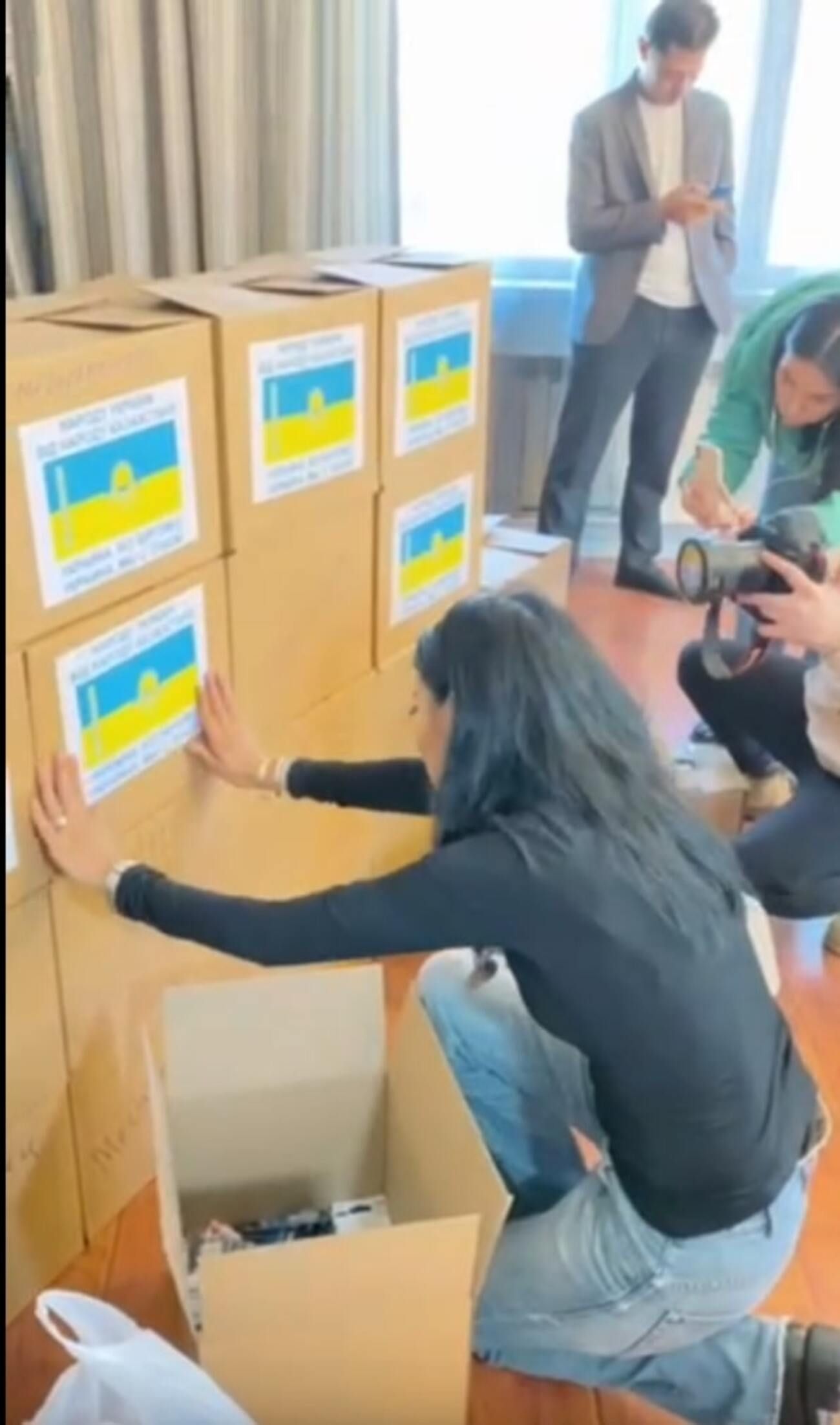 "Украина мы с тобой": в Казахстане собрали более 50 миллионов тенге на помощь украинцам "Украина мы с тобой": в Казахстане собрали более 50 миллионов тенге на помощь украинцам