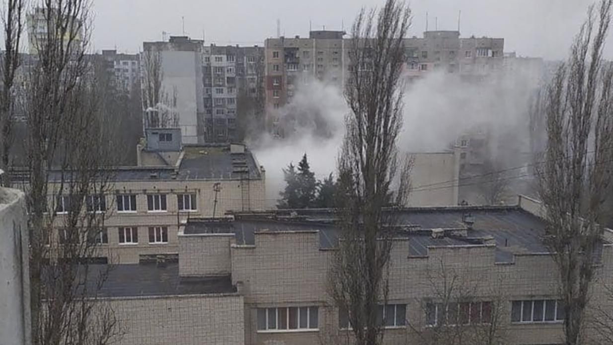 В Херсоне снаряд попал в жилой дом: эвакуации нет – это провокация оккупантов В Херсоне снаряд попал в жилой дом: эвакуации нет – это провокация оккупантов