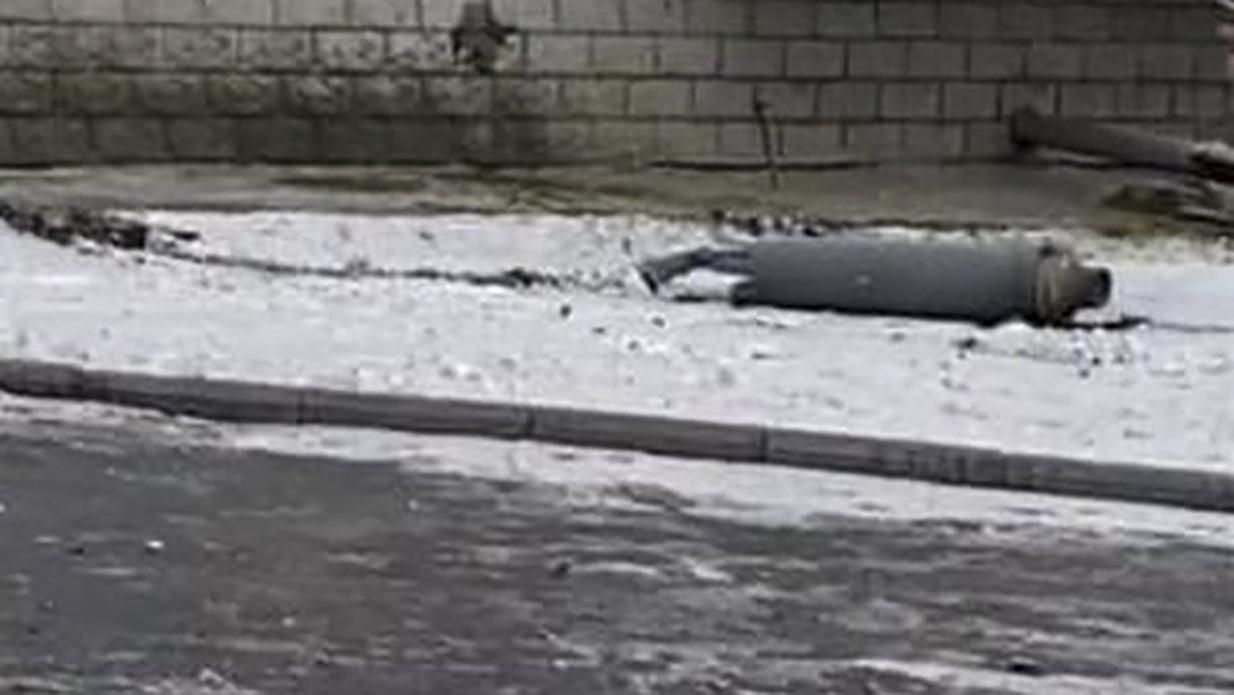 У Чернігові дивом не розірвався снаряд: працюють рятувальники - 24 Канал У Чернігові дивом не розірвався снаряд: працюють рятувальники - 24 Канал