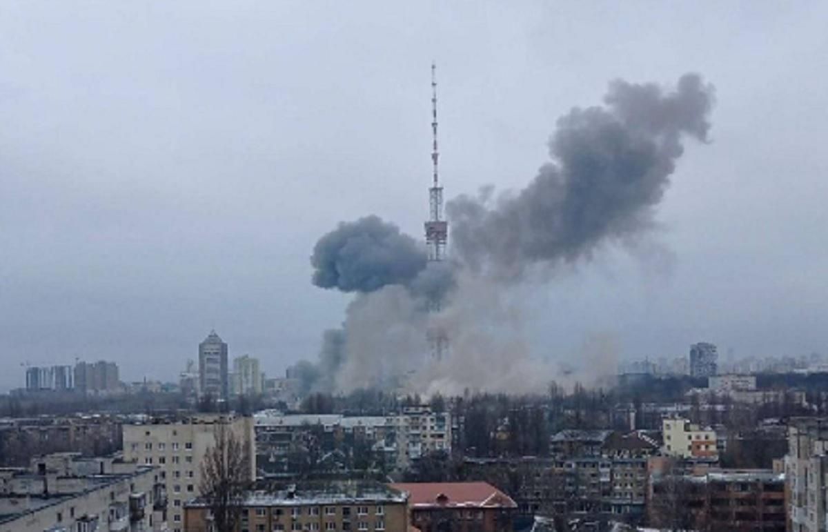 У Києві вибух поблизу телевежі - 24 Канал