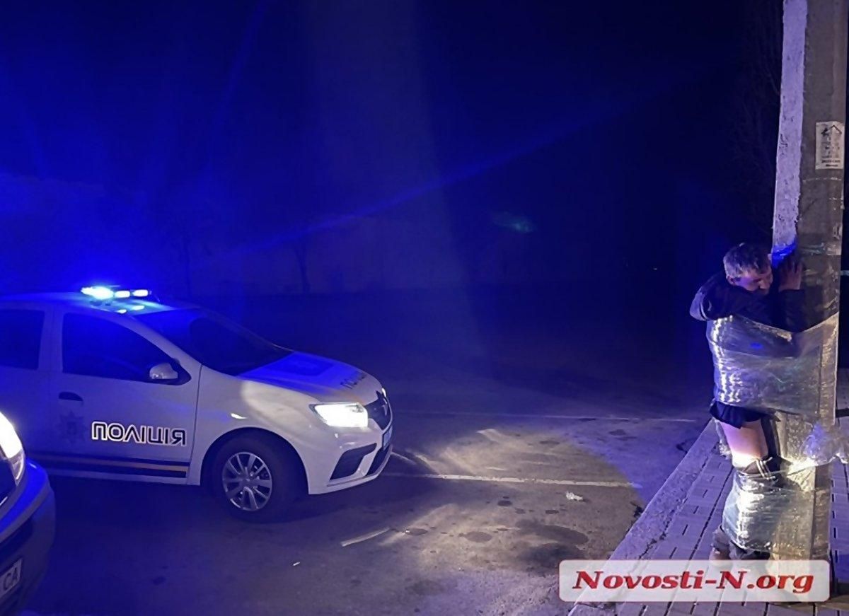 Українці постійно виловлюють мародерів і самостійно карають їх: курйозні випадки з фото - 24 Канал Українці постійно виловлюють мародерів і самостійно карають їх: курйозні випадки з фото - 24 Канал