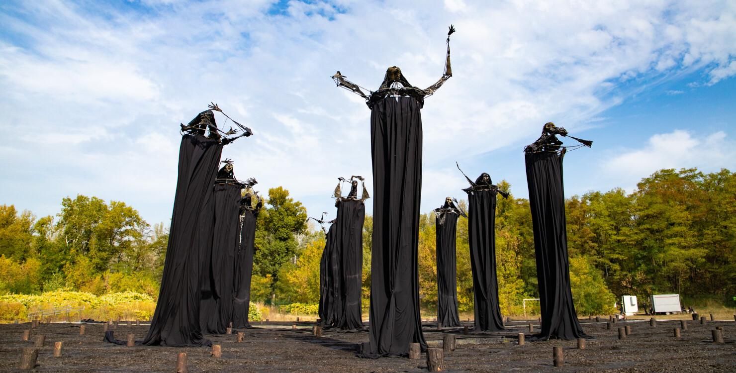 Цілю став Бабин яр: російські загарбники обстріляли місце поховань Другої світової війни - 24 Канал Цілю став Бабин яр: російські загарбники обстріляли місце поховань Другої світової війни - 24 Канал