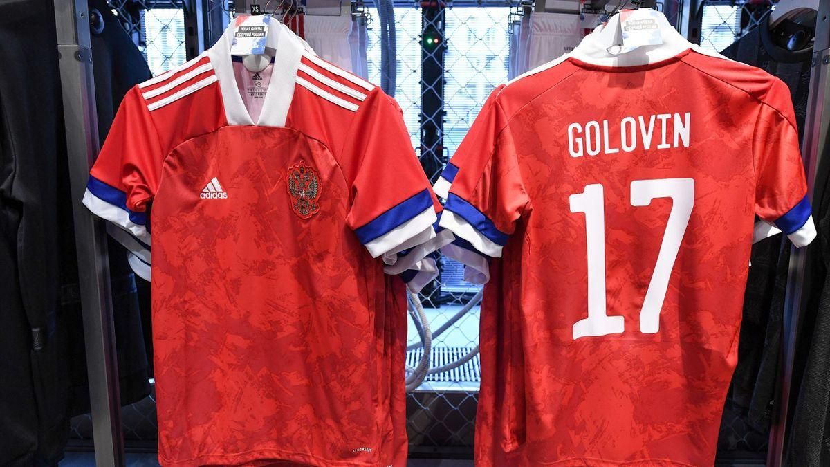 adidas отказался поставлять форму для сборной России