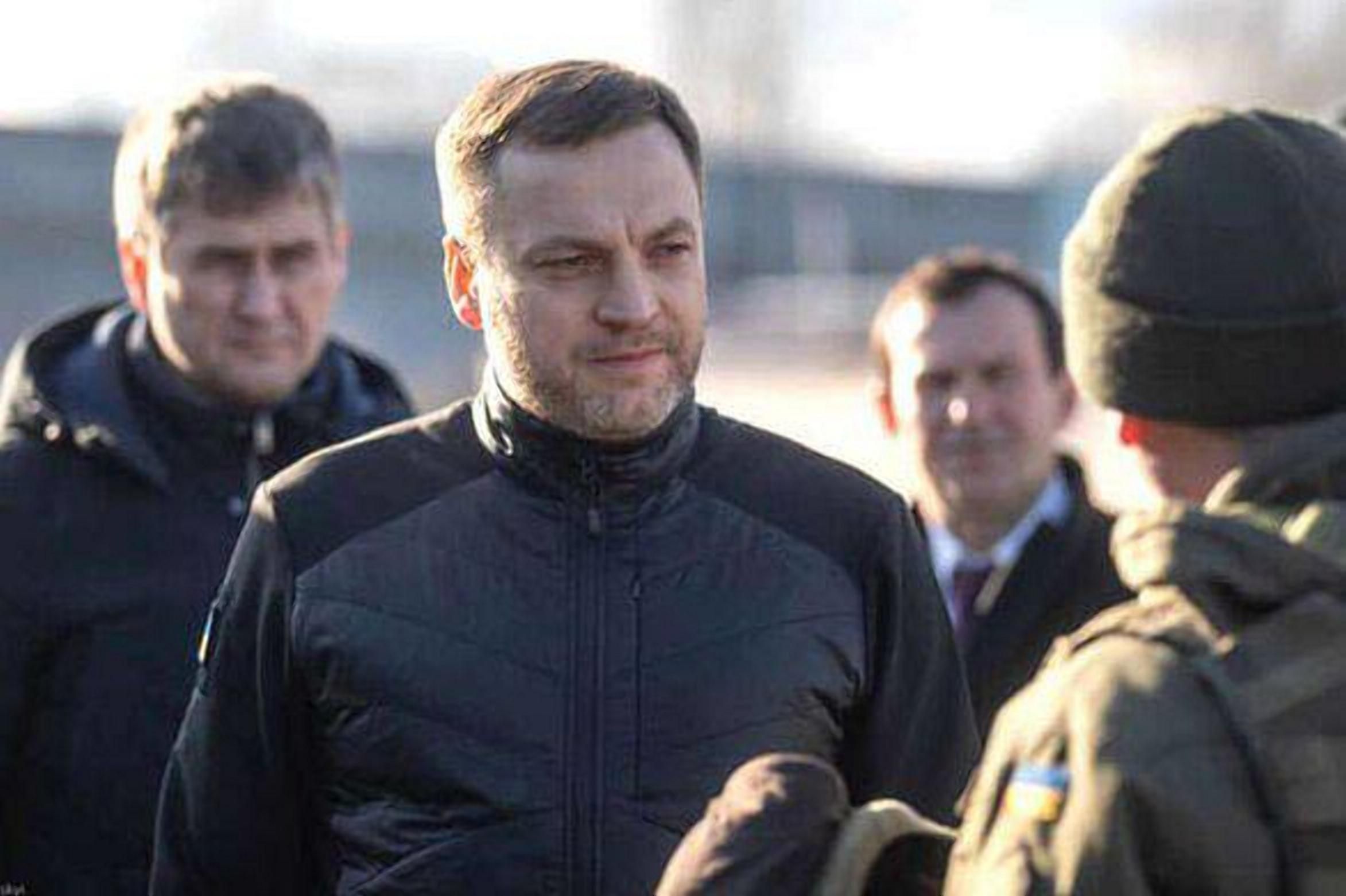 40 тисяч людей без світла та їжі – ворог не дає евакуювати мирне населення - 24 Канал 40 тисяч людей без світла та їжі – ворог не дає евакуювати мирне населення - 24 Канал