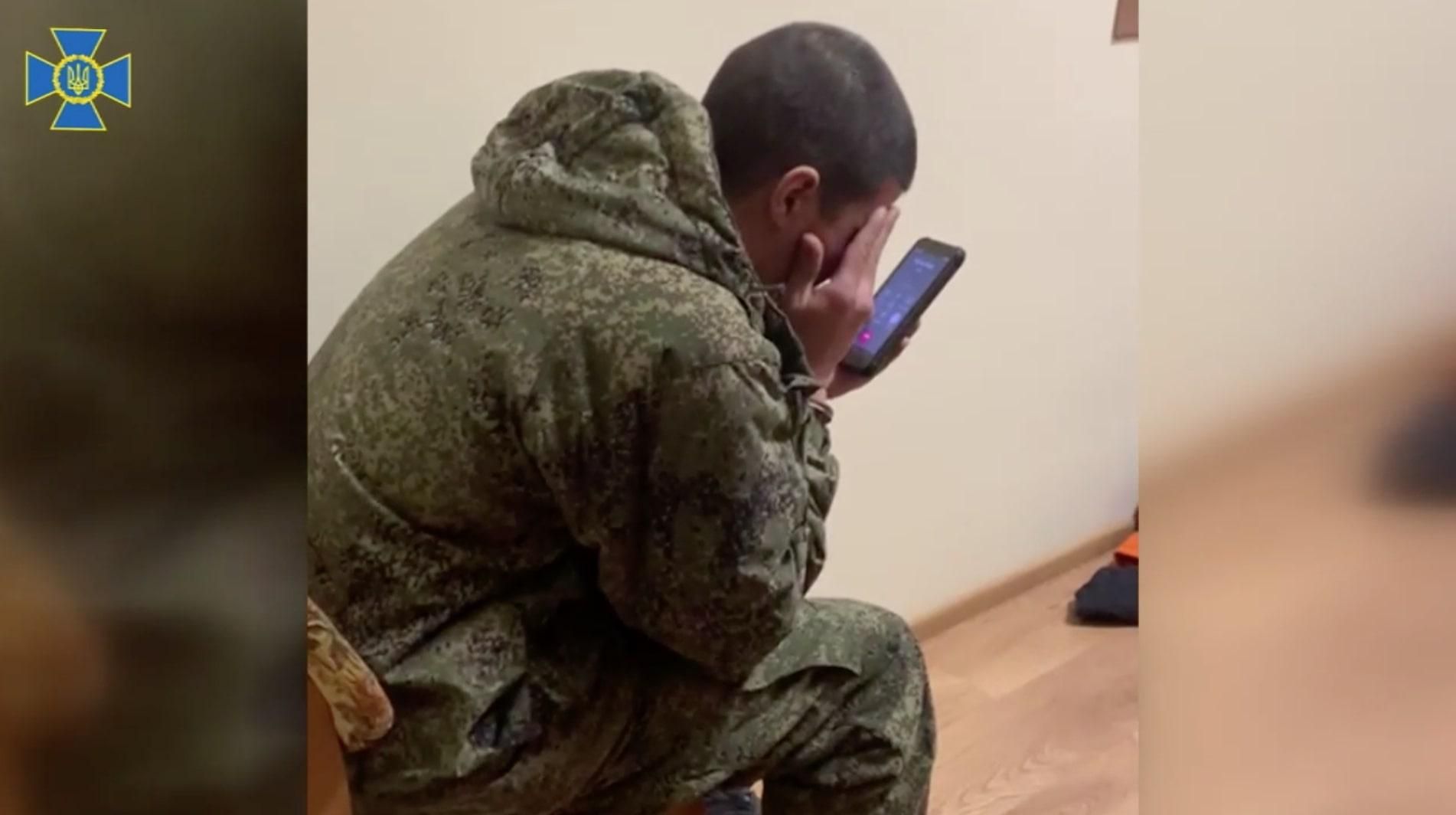 Офицеры убивают раненых, оставляют в поле и не говорят родным, – пленный об оккупантах Офицеры убивают раненых, оставляют в поле и не говорят родным, – пленный об оккупантах