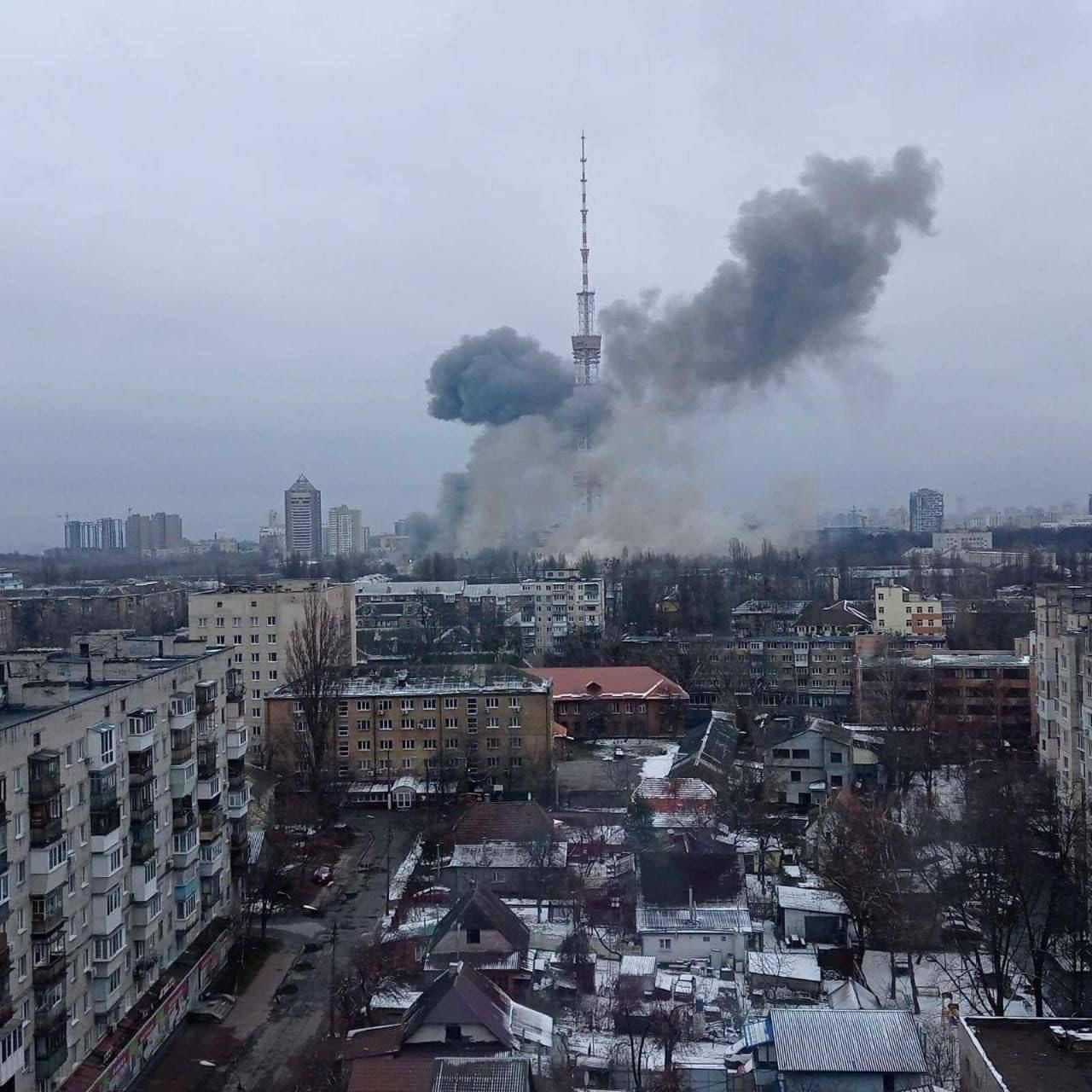 Х*р вам, су*и: у Міноборони відреагували на обстріл телевежі в Києві - 24 Канал