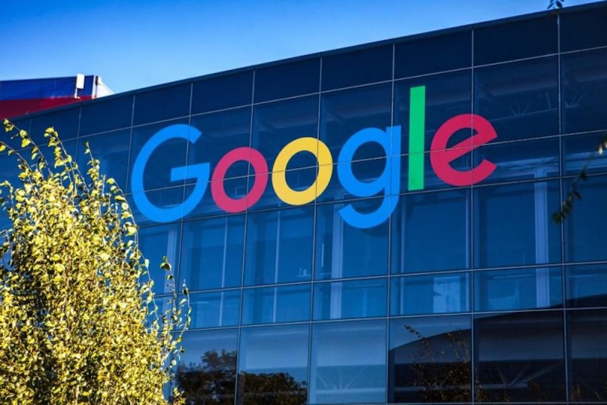 Федоров провів дзвінок з Google: компанія додала сповіщення SOS та надасть Україні 15 мільйонів - 24 Канал Федоров провів дзвінок з Google: компанія додала сповіщення SOS та надасть Україні 15 мільйонів - 24 Канал
