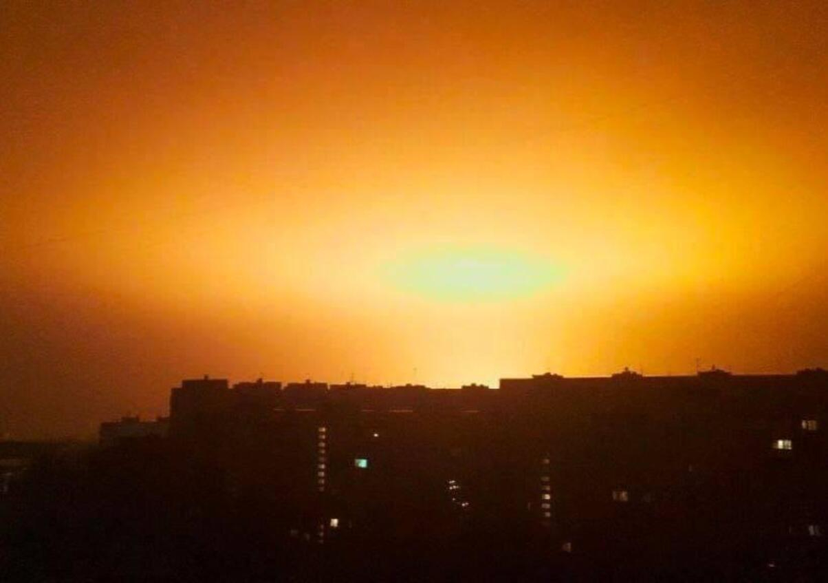 В Харькове зарево на весь город: снаряды могли попасть в танковое училище - Харьков