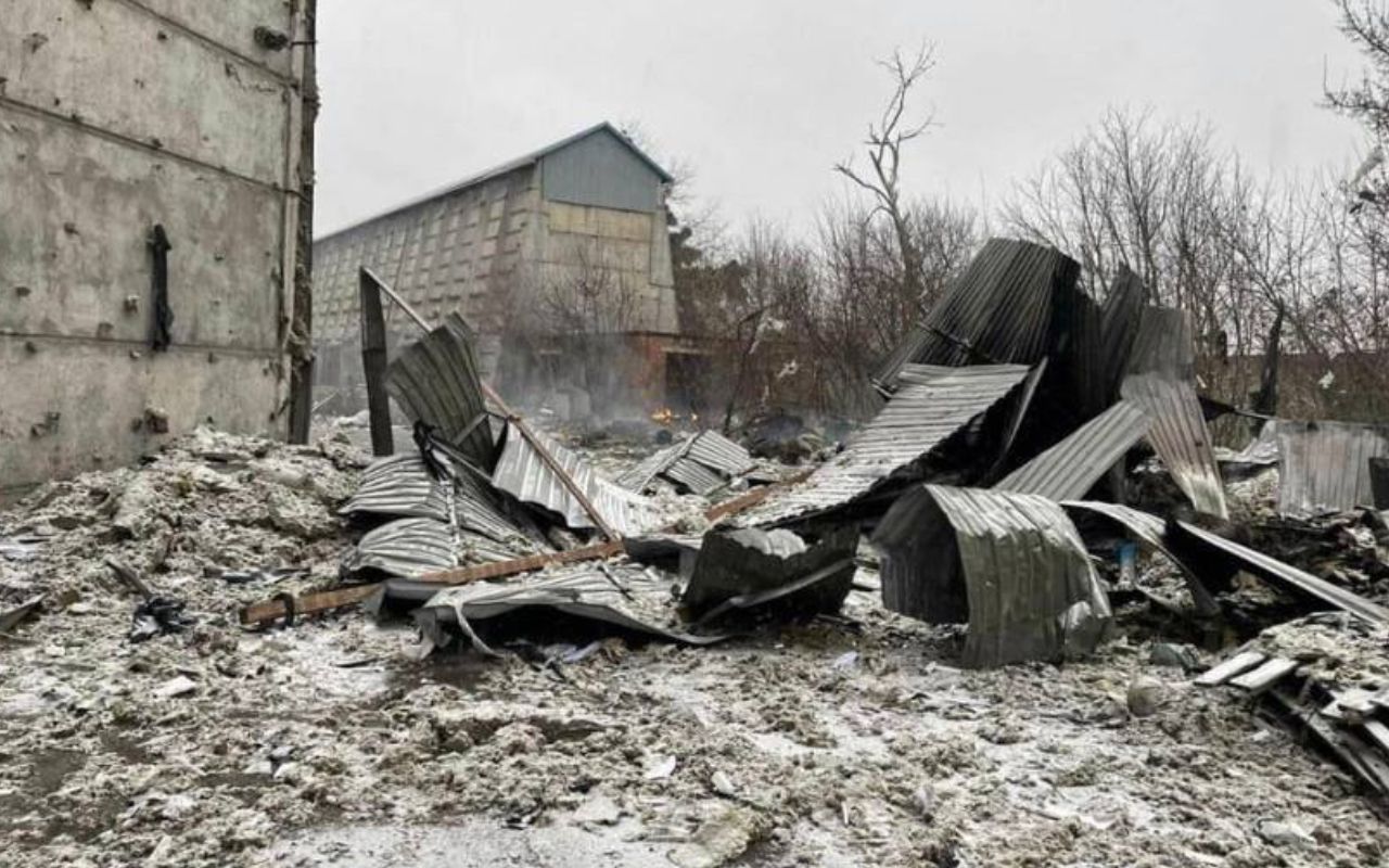 Понівечені будівлі та покручений метал: наслідки ударів по Білій Церкві - 24 Канал