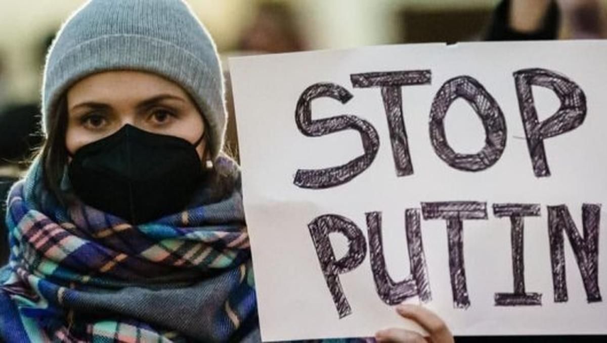 Украинцев просят распространить среди россиян информацию о митингах Украинцев просят распространить среди россиян информацию о митингах