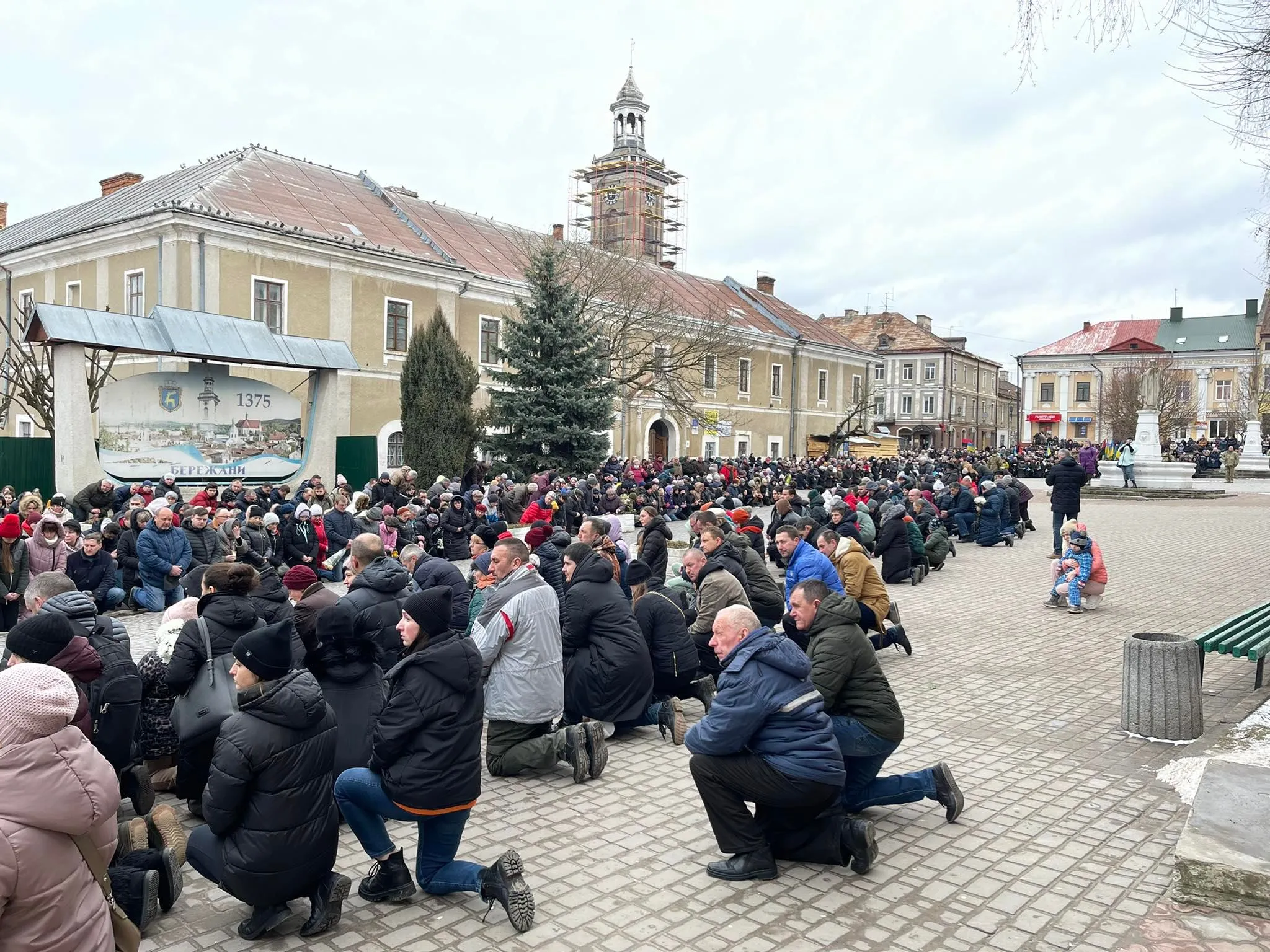 На Тернопільщині пройшло прощання з Героєм України Віталієм Скакуном 