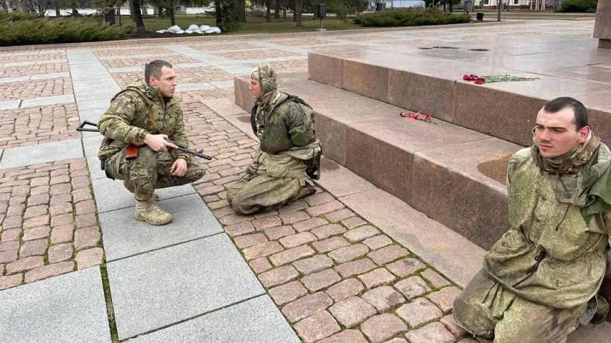 Нардеп у Миколаєві поставив окупантів на коліна: промовисті фото - 24 Канал