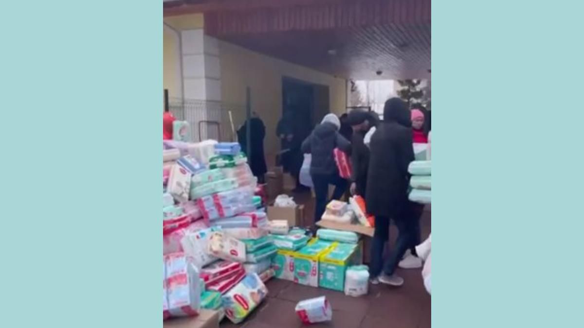 Мешканці Казахстану збирають гуманітарну допомогу українцям - 24 Канал Мешканці Казахстану збирають гуманітарну допомогу українцям - 24 Канал