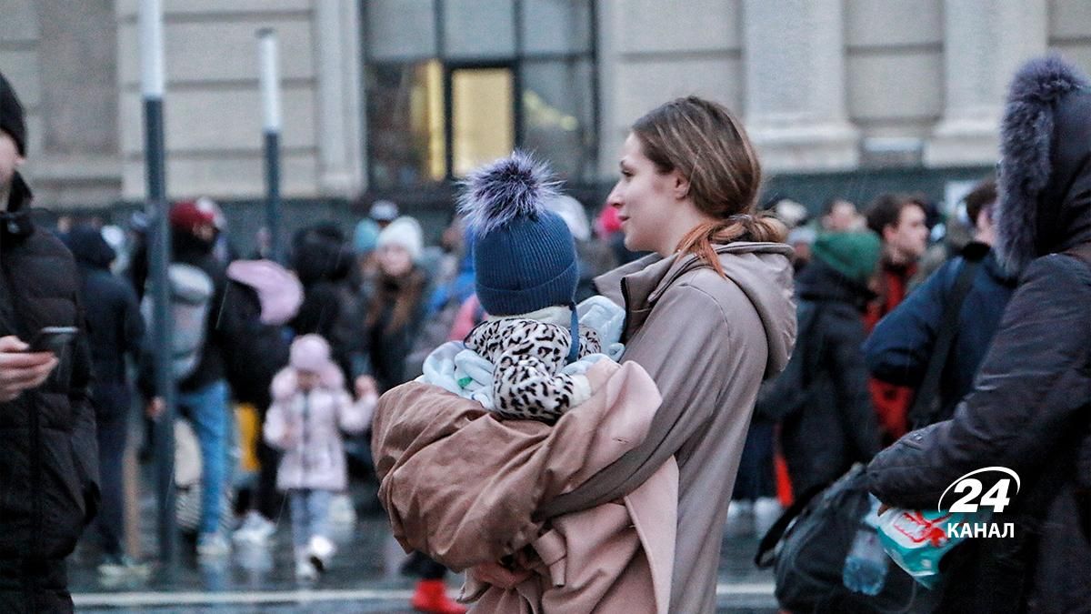 ООН: 835 тысяч человек уехали из Украины за 6 дней - 24 Канал ООН: 835 тысяч человек уехали из Украины за 6 дней - 24 Канал