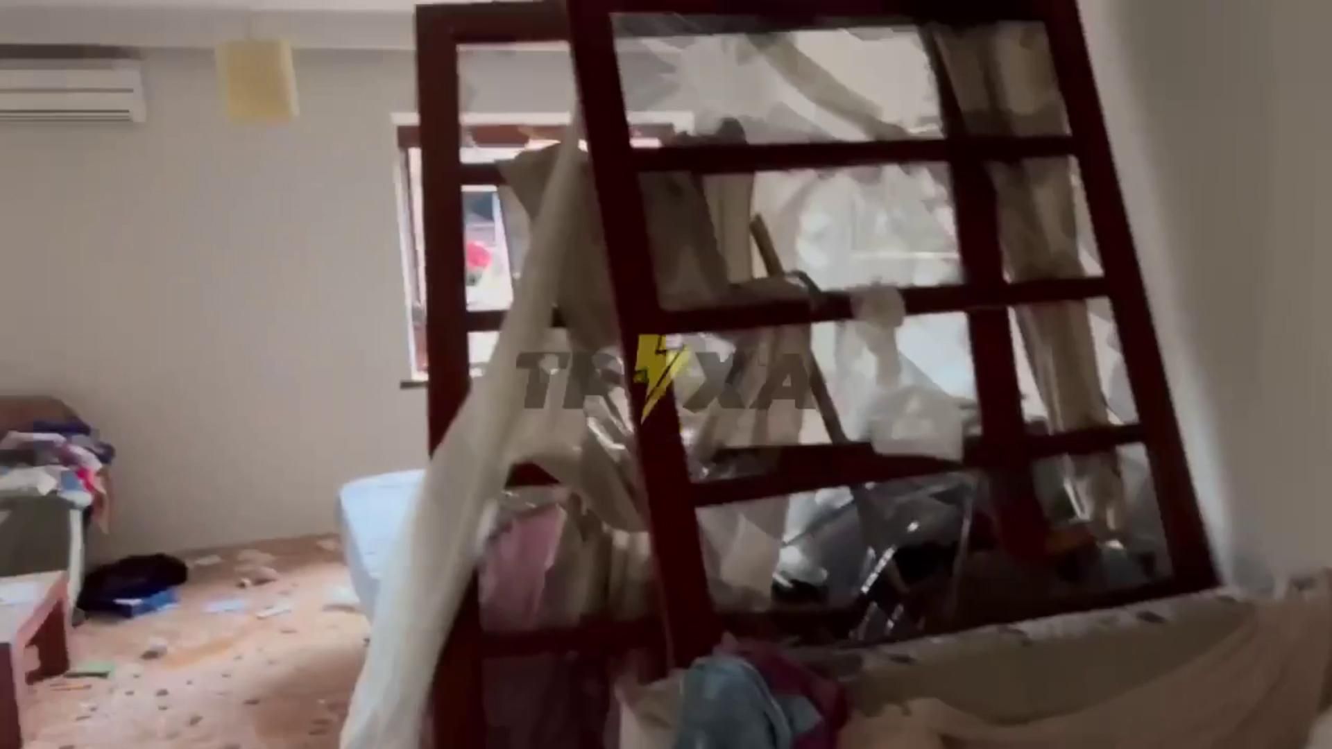 "Це кінець": харків'яни продовжують ділитися відео розбомблених квартир - 24 Канал "Це кінець": харків'яни продовжують ділитися відео розбомблених квартир - 24 Канал