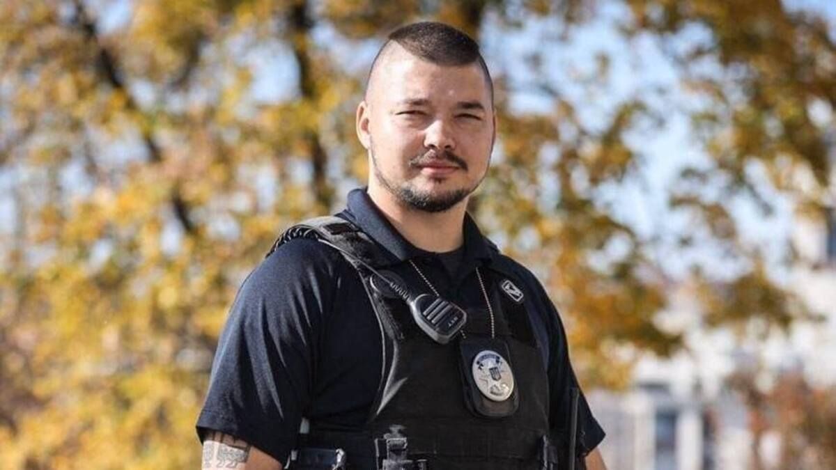 За законами воєнного часу: у патрульній поліції Київщини одружили колегу - 24 Канал За законами воєнного часу: у патрульній поліції Київщини одружили колегу - 24 Канал