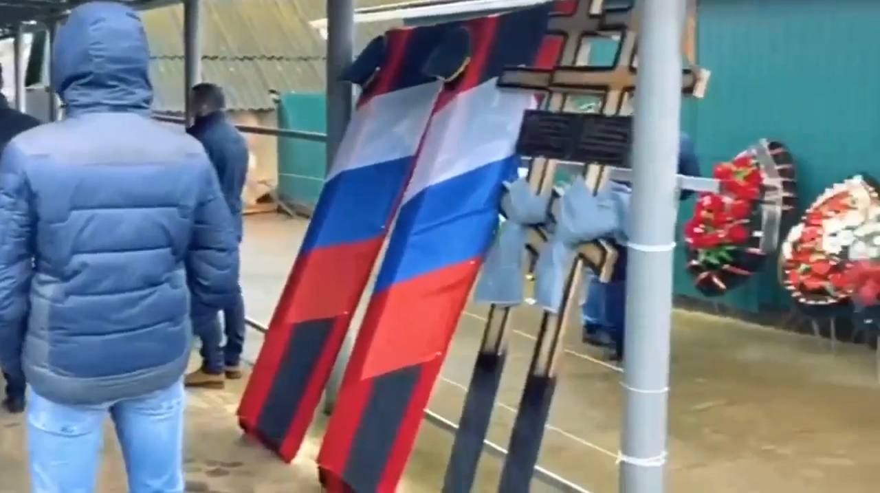 Россиян хоронят в братских могилах, чтобы предотвратить антисанитарию: нужны холодильные камеры