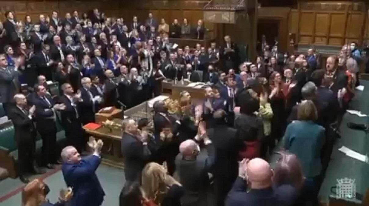 У британському парламенті посла з України зустріли оплесками: зазвичай цього не дозволяють - 24 Канал У британському парламенті посла з України зустріли оплесками: зазвичай цього не дозволяють - 24 Канал