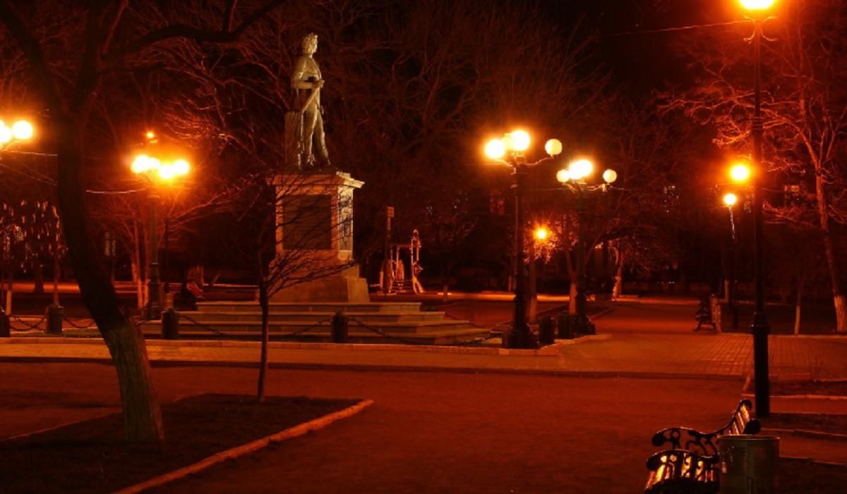 В Херсоне слышны взрывы В Херсоне слышны взрывы