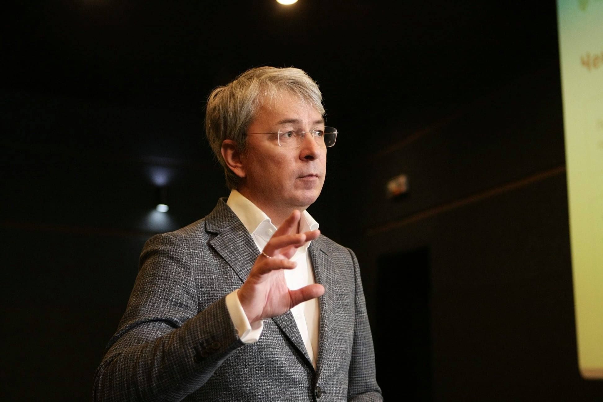 Музей спалили, але дещо винесли, – Ткаченко про роботи Марії Примаченко - 24 Канал Музей спалили, але дещо винесли, – Ткаченко про роботи Марії Примаченко - 24 Канал