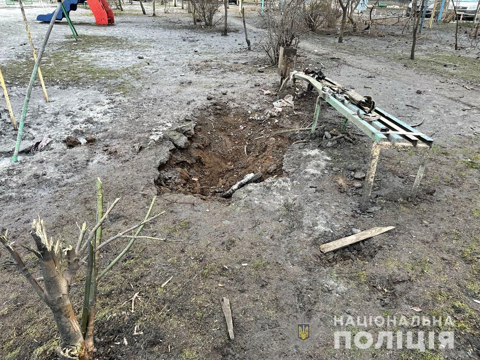 Разорванные дома и разбитые машины: ужасные последствия авиаудара по Ирпеню Разорванные дома и разбитые машины: ужасные последствия авиаудара по Ирпеню