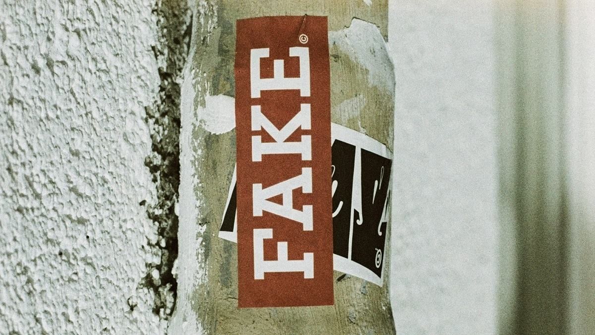 Як українців обманюють, щоб отримати фото руйнувань, техніки, та військових - Техно Як українців обманюють, щоб отримати фото руйнувань, техніки, та військових - Техно