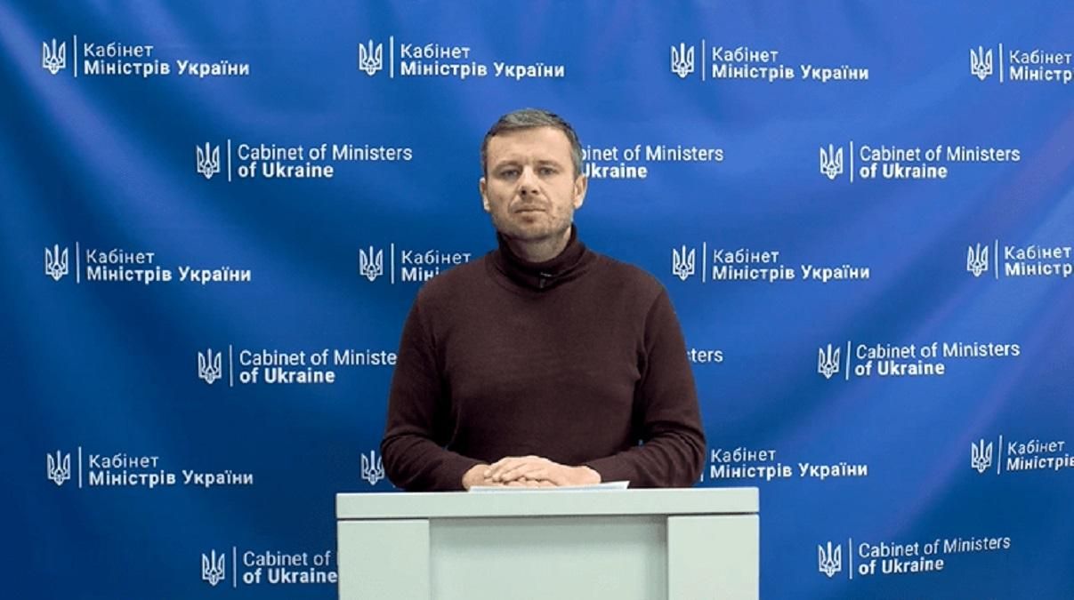 Пенсії, зарплати та соцвиплати будуть виплачуватись вчасно та в повному обсязі