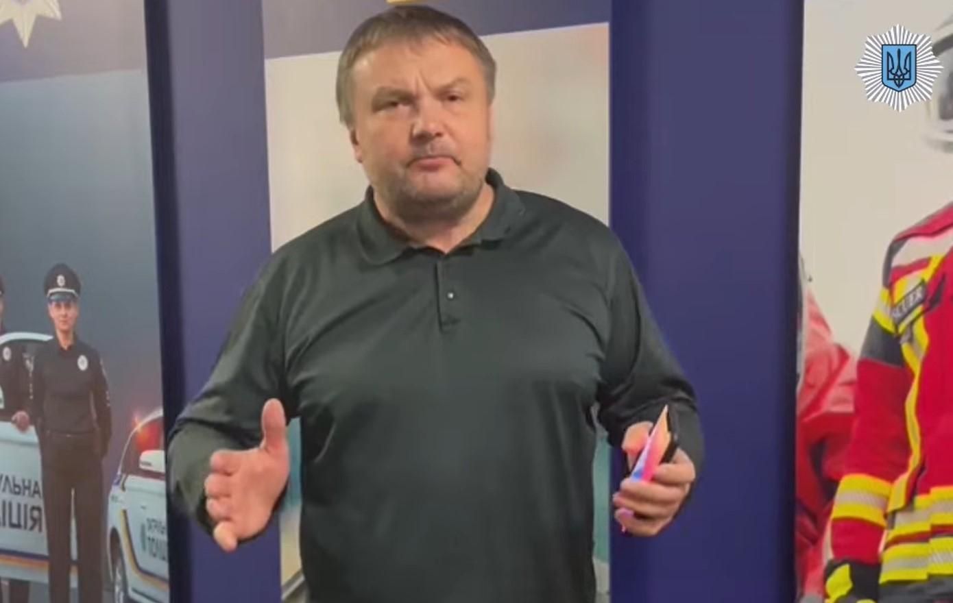 Путін заганяє вас в другий Афганістан: В МВС розповіли, як доносити інформацію знайомим з Росії - 24 Канал Путін заганяє вас в другий Афганістан: В МВС розповіли, як доносити інформацію знайомим з Росії - 24 Канал