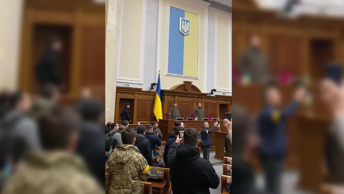 В Раде акапельно исполнили гимн Украины: удивительное видео