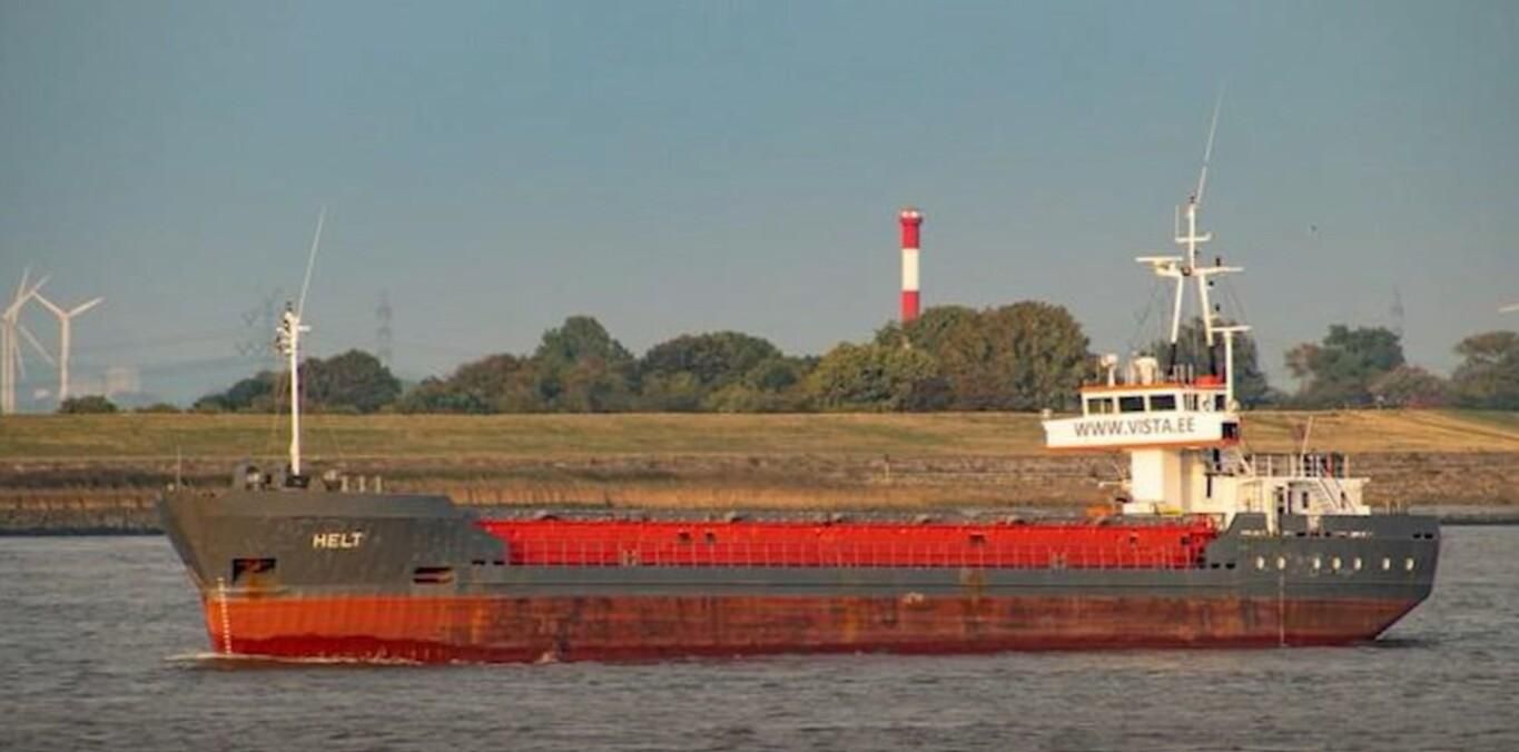 "У всьому винна Росія": прикордонники оприлюднили повідомлення боцмана з підбитого судна HELT - 24 Канал "У всьому винна Росія": прикордонники оприлюднили повідомлення боцмана з підбитого судна HELT - 24 Канал