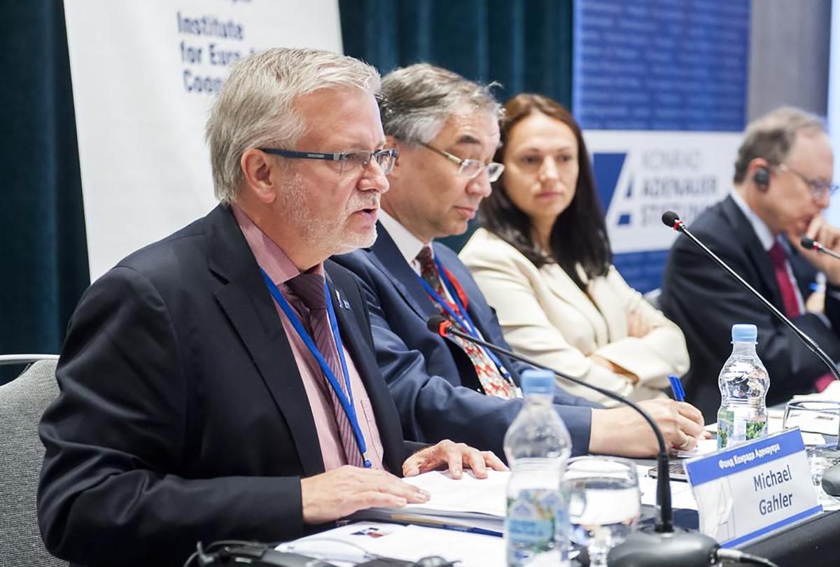 Пропозиція Кремля щодо "гуманітарної допомоги" є цинічною, – євродепутат - 24 Канал Пропозиція Кремля щодо "гуманітарної допомоги" є цинічною, – євродепутат - 24 Канал