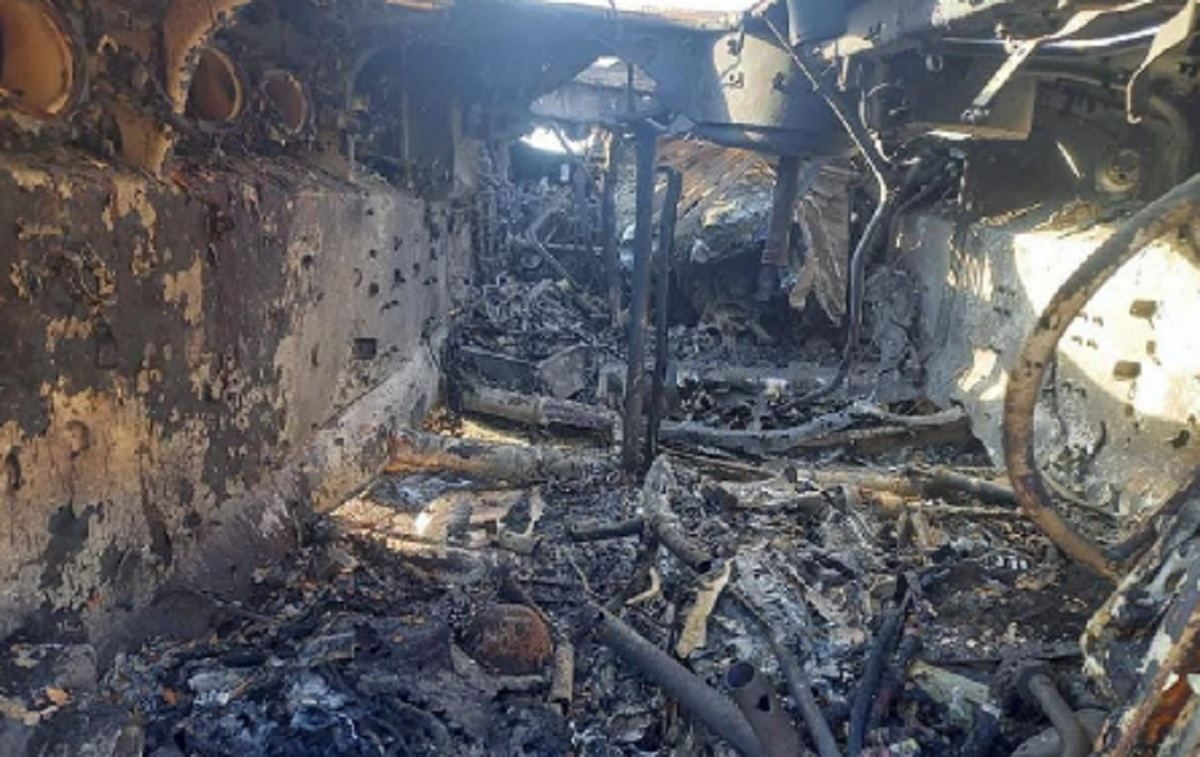 Разгромлена и сожжена: как теперь выглядит российская техника, которая шла на Киев Разгромлена и сожжена: как теперь выглядит российская техника, которая шла на Киев