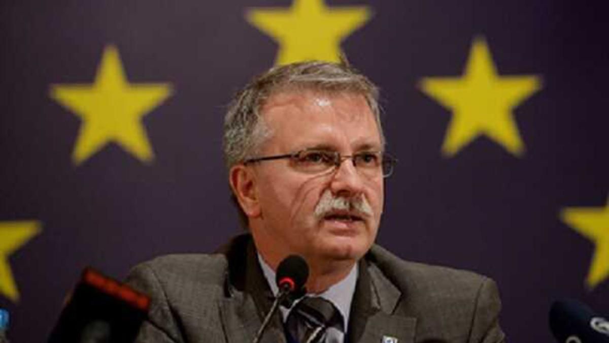 Тільки Росія відповідальна за гуманітарну катастрофу в Україні, – німецький європарламентар - 24 Канал Тільки Росія відповідальна за гуманітарну катастрофу в Україні, – німецький європарламентар - 24 Канал