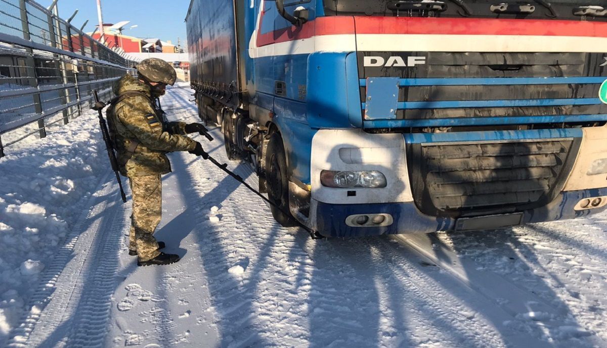 Мінінфраструктури про особливості перевезення гуманітарних вантажів через Угорщину та Польщу - 24 Канал