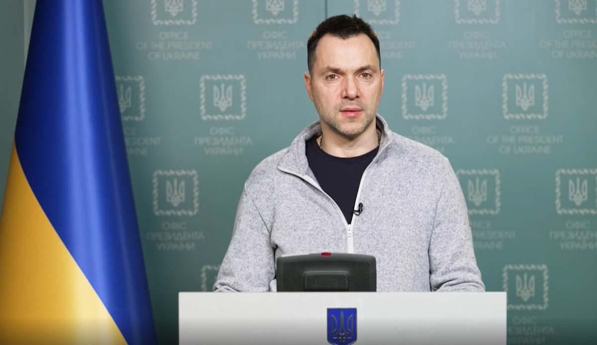 Під Києвом тривають активні бої, Харків та Охтирка піддаються нищівним атакам, – Арестович - 24 Канал Під Києвом тривають активні бої, Харків та Охтирка піддаються нищівним атакам, – Арестович - 24 Канал