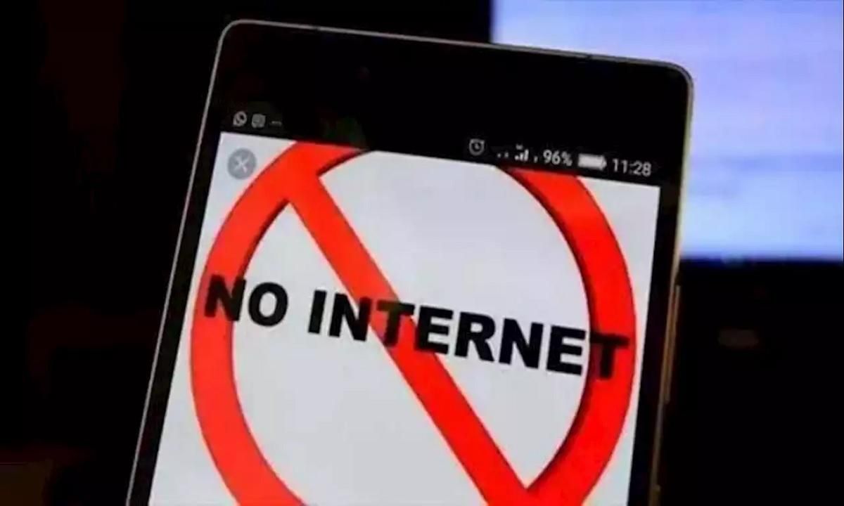 Окупанти відключили мобільні мережі Vodafone та Київстар на території всієї Херсонщини - 24 Канал Окупанти відключили мобільні мережі Vodafone та Київстар на території всієї Херсонщини - 24 Канал