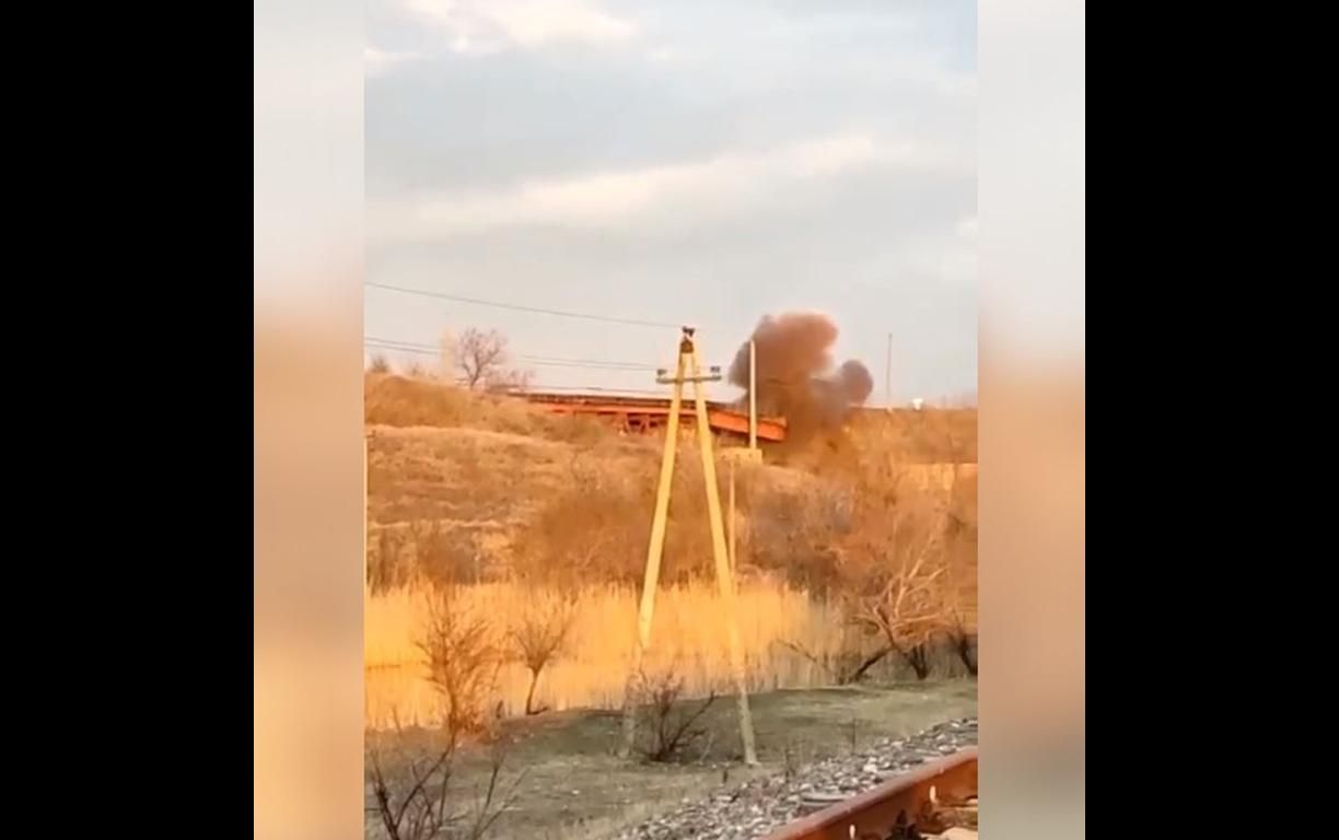 Підірвано міст, який з'єднував Одеську область із Придністров'ям: епічне відео - 24 Канал Підірвано міст, який з'єднував Одеську область із Придністров'ям: епічне відео - 24 Канал