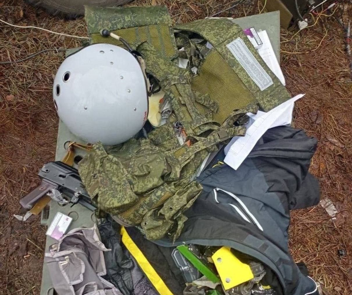 Российский пилот, который обстреливал жилые кварталы городов, "катапультировался неудачно" - 24 Канал Российский пилот, который обстреливал жилые кварталы городов, "катапультировался неудачно" - 24 Канал